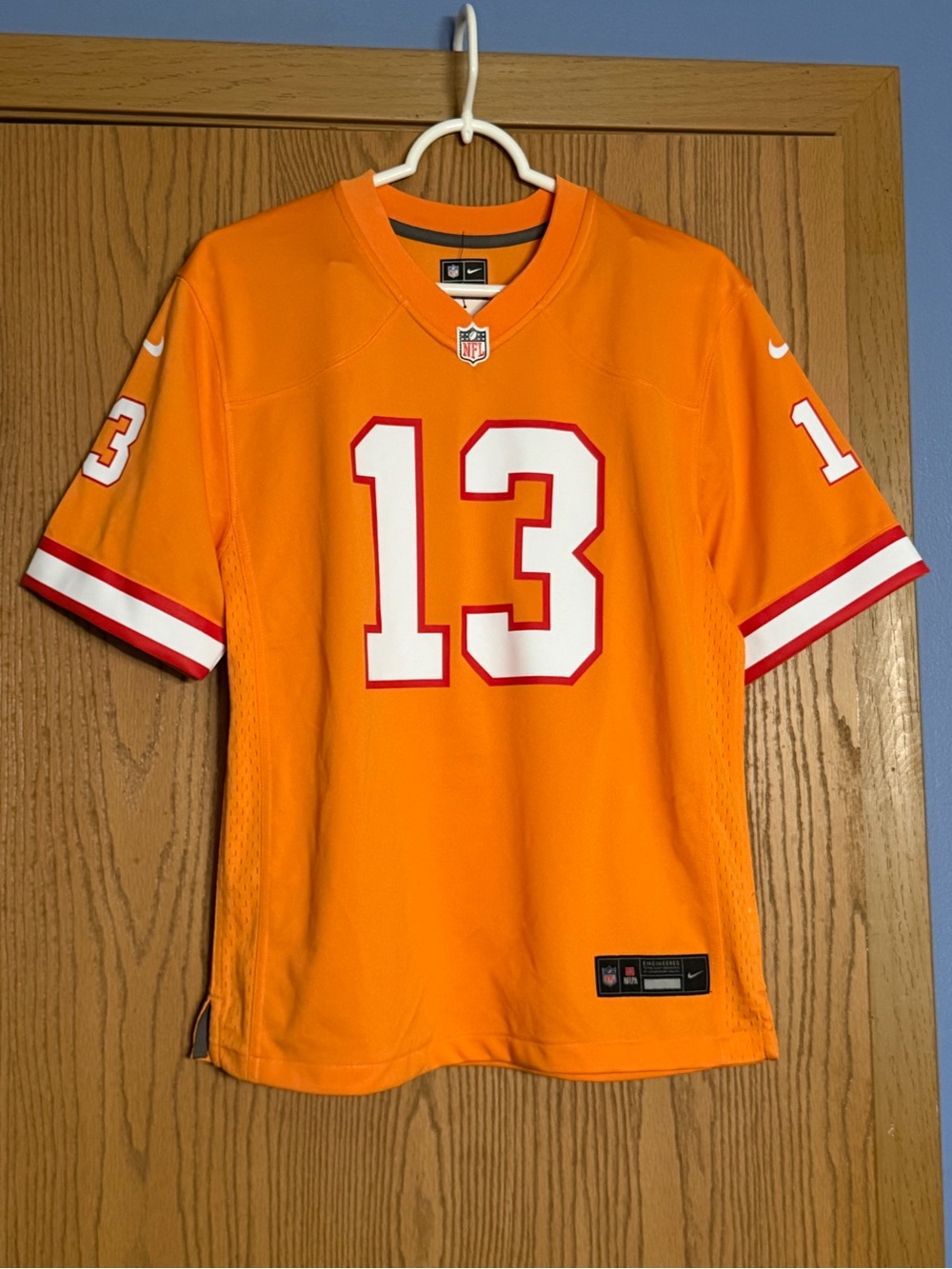 NWT NIKE Tampa Bay Buccaneers Creamsicle Orange Mike Evans Jersey YOUTH LARGE